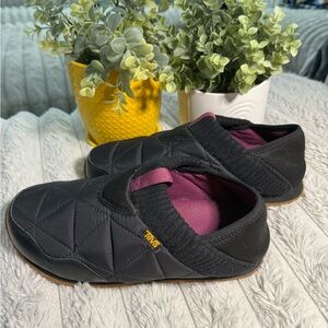 Teva Women's Black Quilted Shoes